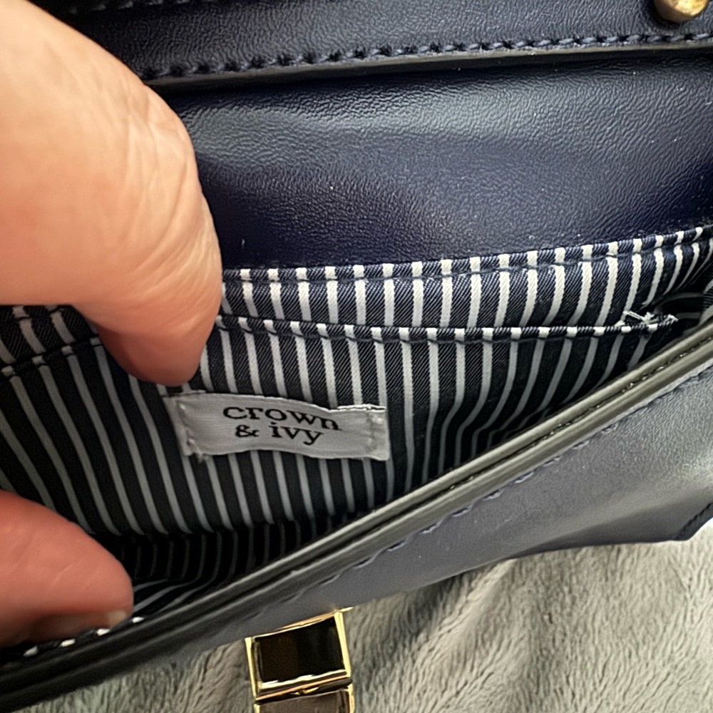 Crown and Ivy Navy Crossbody Bag with Tassels - Picture 8 of 10